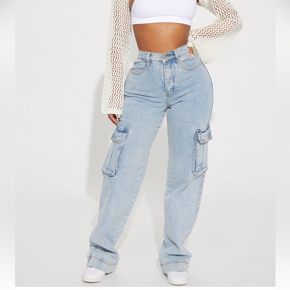 Just A Fling Stretch Straight Leg Cargo Jean -
Light Wash